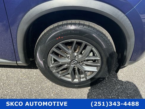 Used 2023 Nissan Rogue S FWD image 9