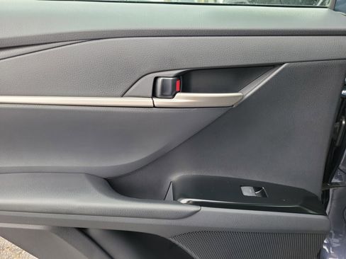 New 2026 Toyota Camry SE FWD image 12