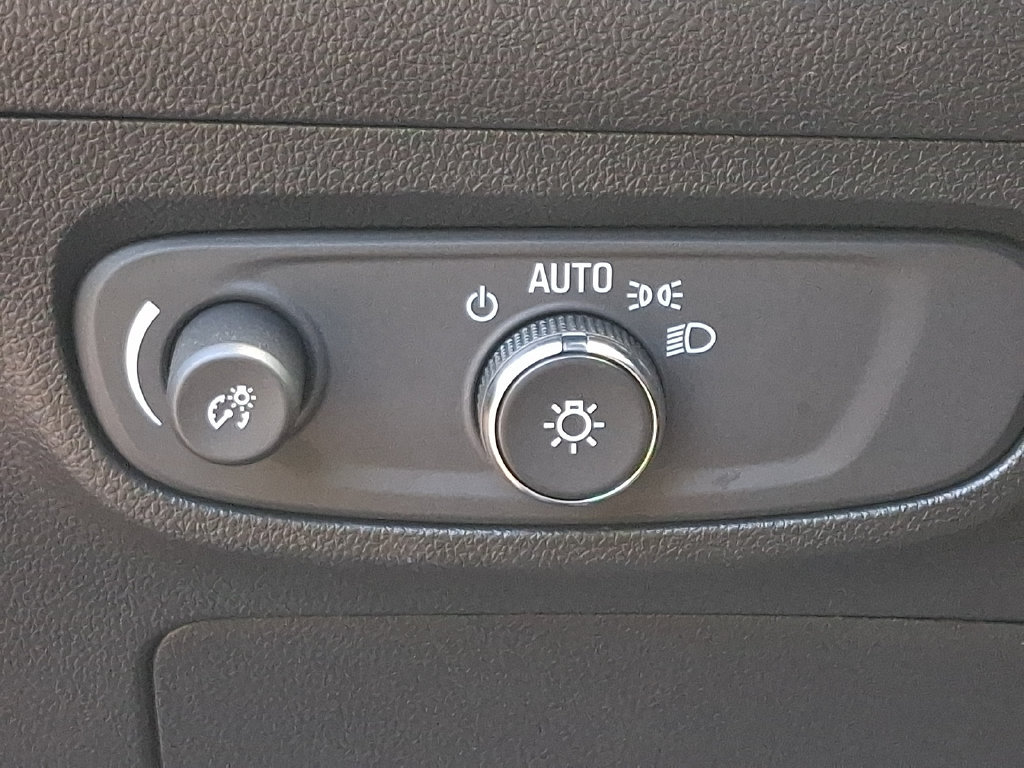 Certified 2024 Buick Encore GX Sport Touring AWD/4WD image 25
