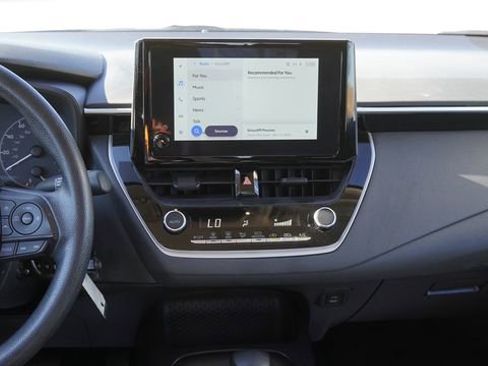 Used 2024 Toyota Corolla LE image 16