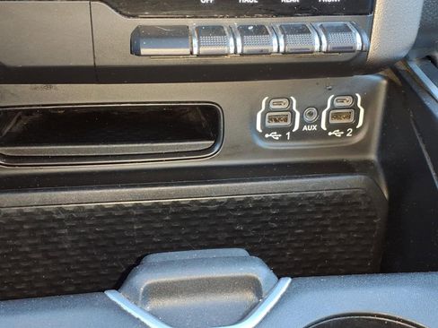 Used 2020 RAM 1500 Big Horn AWD/4WD image 19
