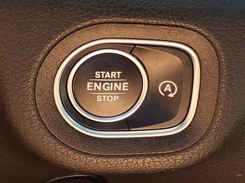 Used 2021 Mercedes-Benz GLE 350 4MATIC image 21