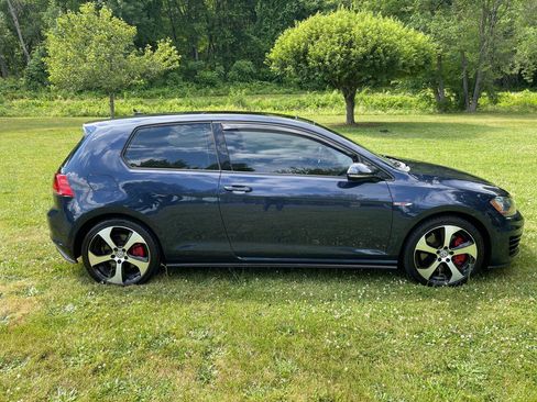 Used 2016 Volkswagen GTI SE FWD image 28
