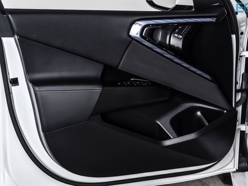 Used 2025 BMW X3 xDrive30i w/ M Sport Package image 16