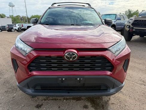 Used 2021 Toyota RAV4 LE AWD/4WD image 9