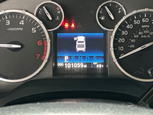 Used 2016 Toyota Tundra SR5 image 27