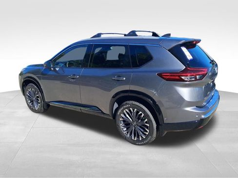 New 2026 Nissan Rogue Platinum w/ Platinum Premium Package image 3