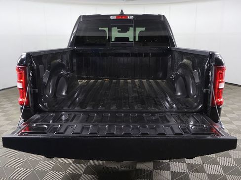Used 2025 RAM 1500 Laramie AWD/4WD image 17