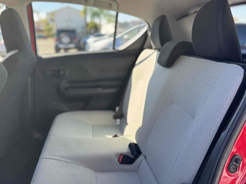 Used 2016 Toyota Prius C One image 13