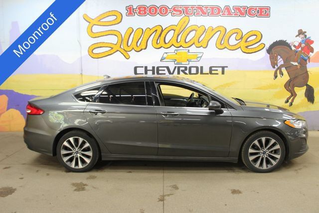 Used 2019 Ford Fusion SE AWD/4WD image 1