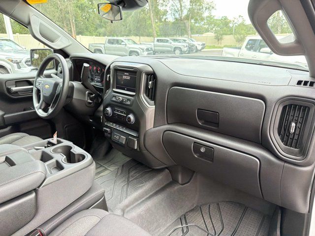 Used 2025 Chevrolet Silverado 1500 Custom w/ Turbomax Blackout Package AWD/4WD image 20