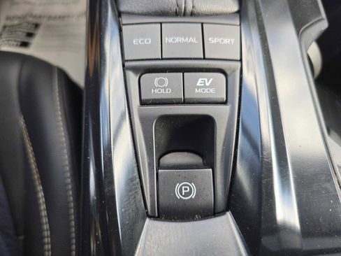 Certified 2025 Toyota Camry SE image 28