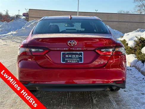 Used 2023 Toyota Camry LE image 4