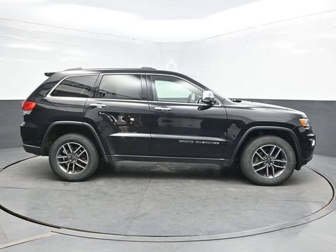 Used 2019 Jeep Grand Cherokee Limited AWD/4WD image 9