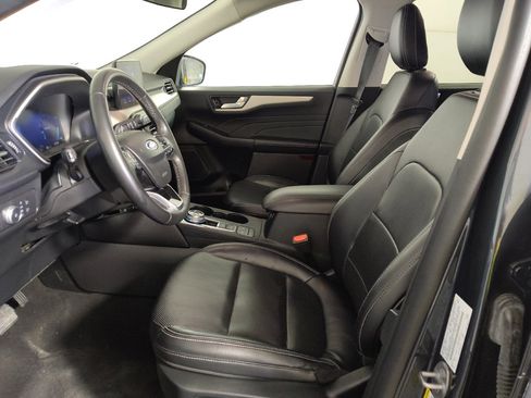 Used 2022 Ford Escape SEL w/ Technology Package AWD/4WD image 17