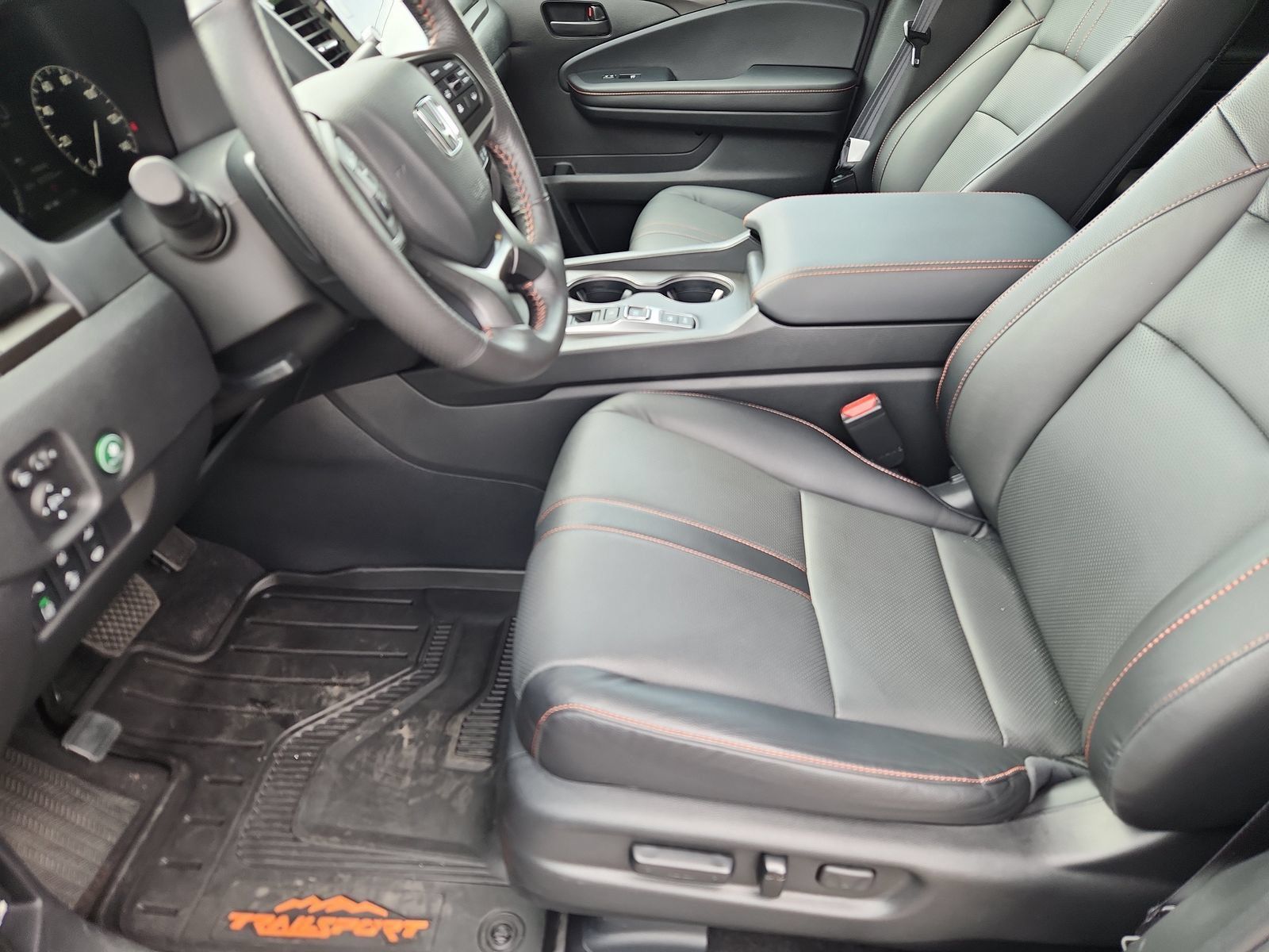 Certified 2025 Honda Ridgeline TrailSport image 9