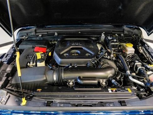 Used 2025 Jeep Wrangler Unlimited Rubicon AWD/4WD image 66