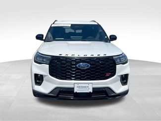 Used 2025 Ford Explorer ST AWD/4WD video 3