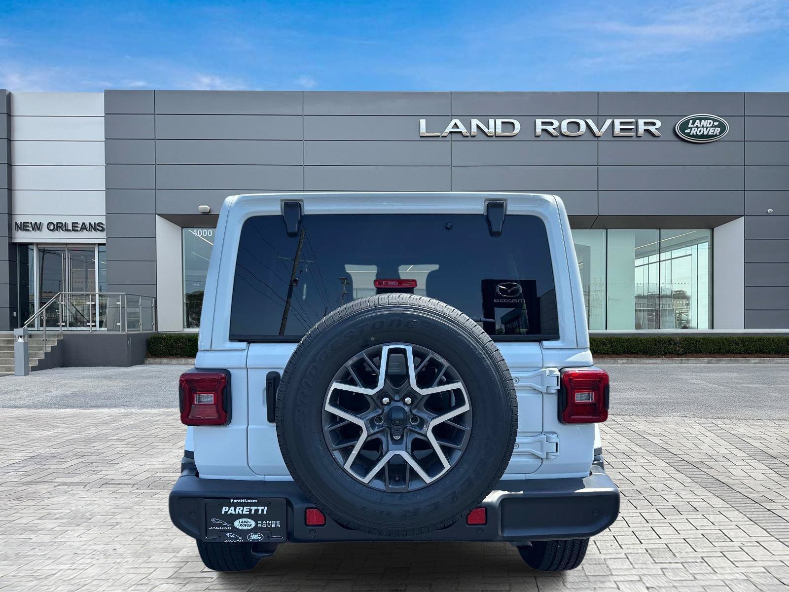 Used 2024 Jeep Wrangler Unlimited Sahara w/ Safety Group AWD/4WD image 7