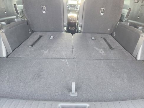 Certified 2023 Kia Sorento SX image 33