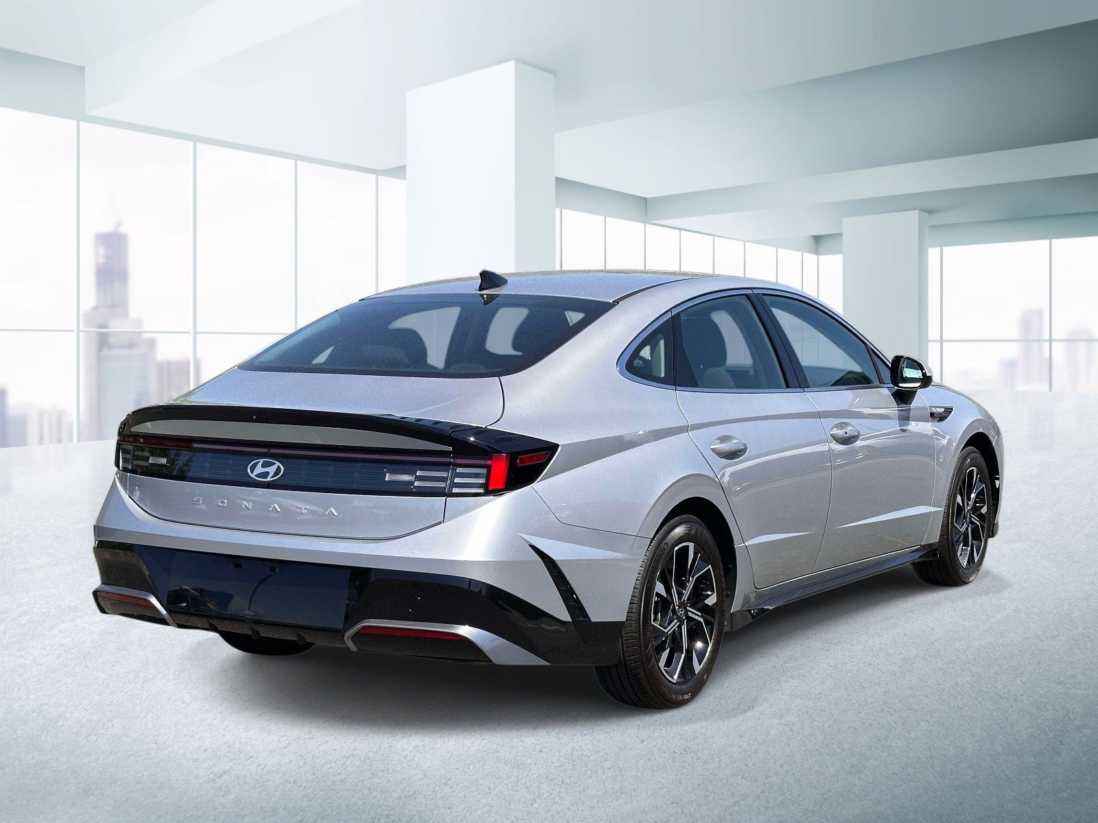 Used 2025 Hyundai Sonata SEL FWD image 4
