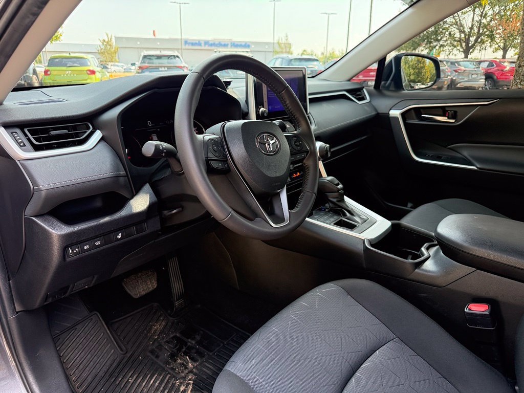 Used 2024 Toyota RAV4 XLE w/ Weather Package AWD/4WD image 23