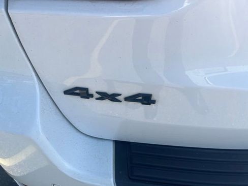 Used 2019 Jeep Grand Cherokee Altitude image 24