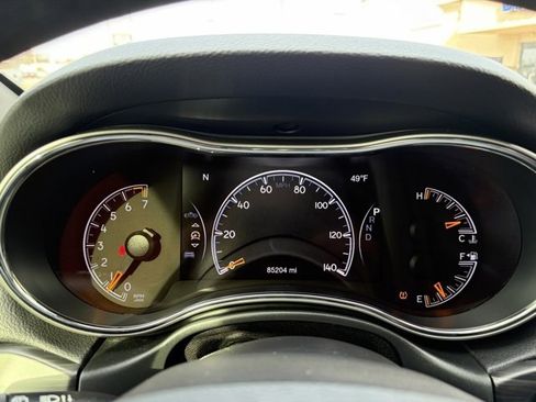Used 2020 Jeep Grand Cherokee Altitude image 23