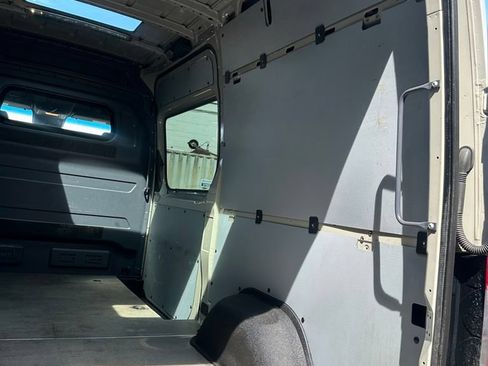 Used 2023 Mercedes-Benz Sprinter 2500 image 25