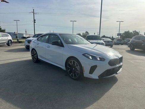 New 2026 BMW 228i w/ Technology Package FWD image 3