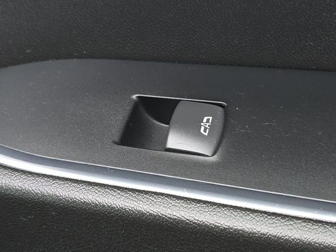 Used 2024 GMC Sierra 1500 SLT image 20