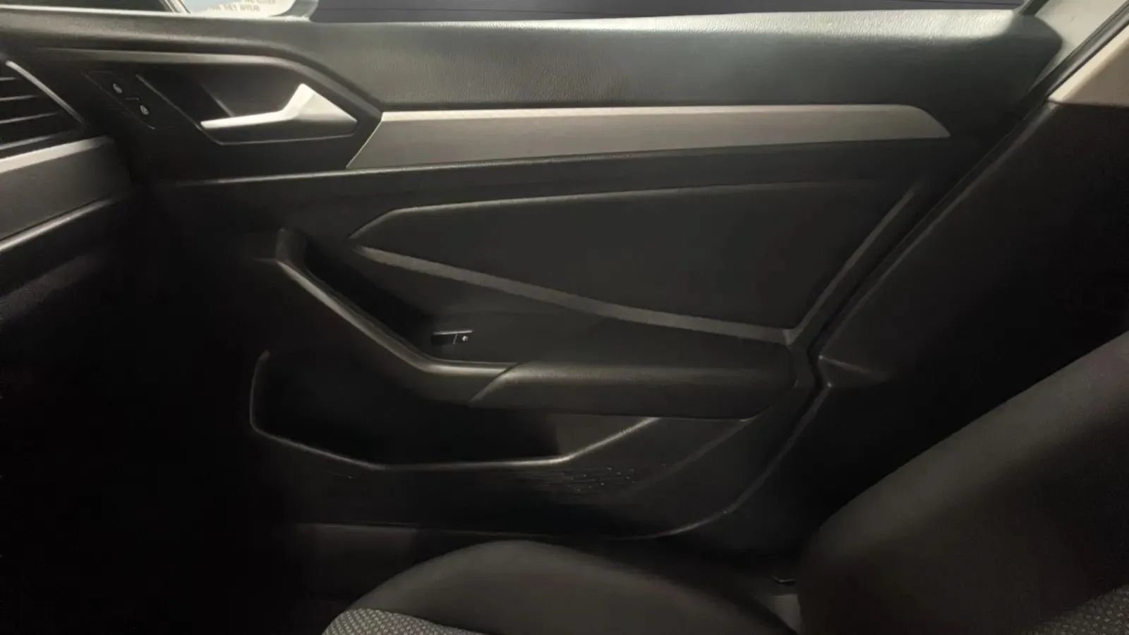 Used 2021 Volkswagen Jetta S FWD image 35