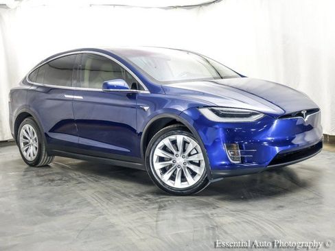Used 2018 Tesla Model X 100D image 2