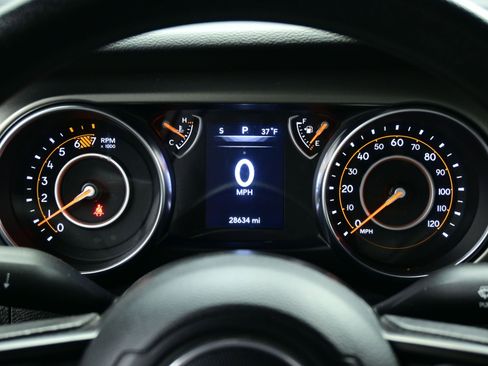 Used 2023 Jeep Wrangler Sport image 24