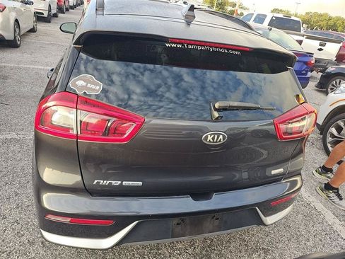 Used 2018 Kia Niro EX w/ EX Touring Graphite Edition FWD image 5