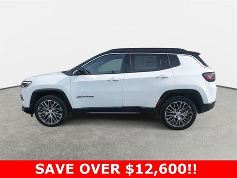 Certified 2024 Jeep Compass Limited w/ Elite Group image 8