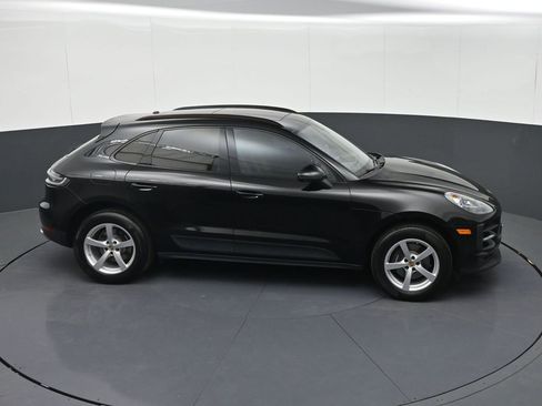 Used 2019 Porsche Macan AWD/4WD image 30