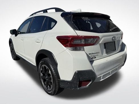 Used 2022 Subaru Crosstrek 2.0i Premium w/ Moonroof Package image 4