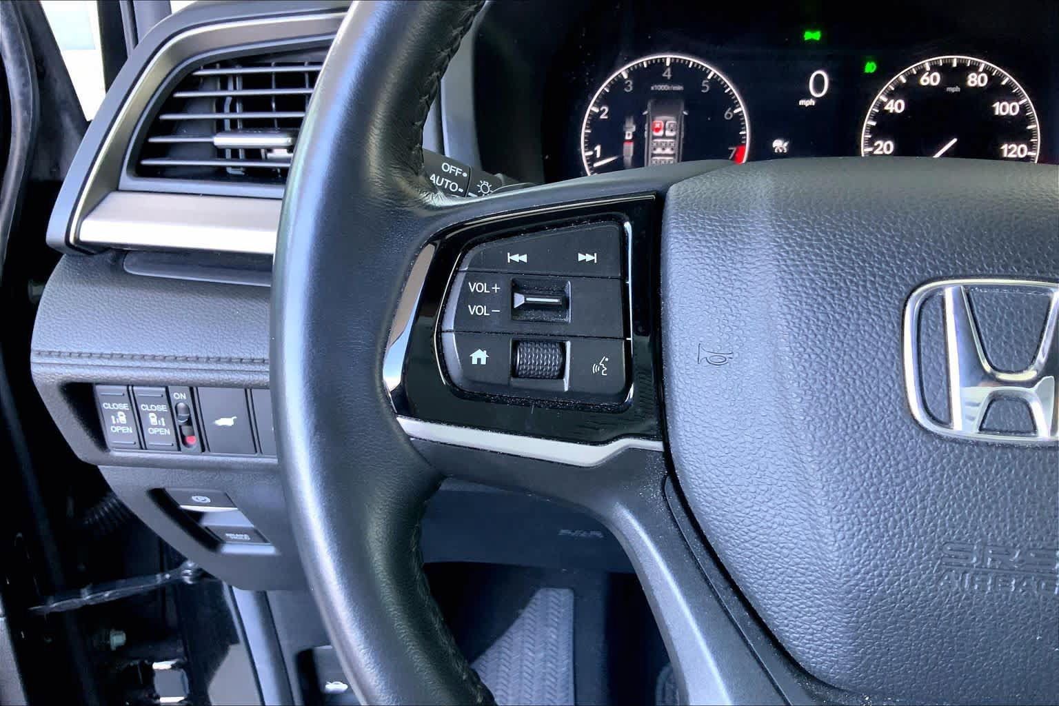 Used 2025 Honda Odyssey EX-L image 23
