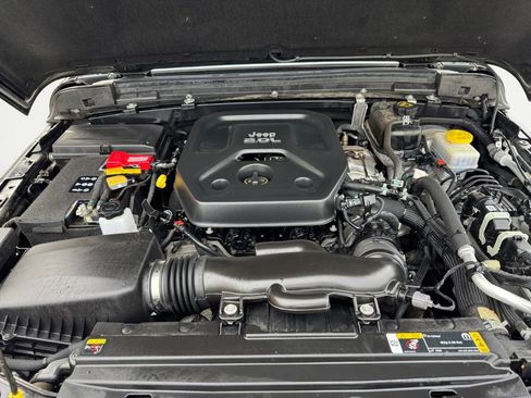 Used 2022 Jeep Wrangler Unlimited Sport image 17