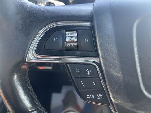 Used 2019 Lincoln Navigator L Reserve image 19