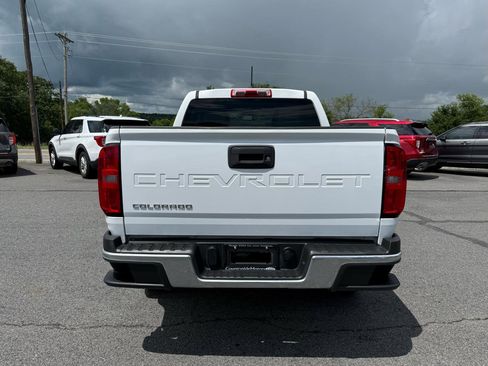 Used 2022 Chevrolet Colorado W/T RWD image 5