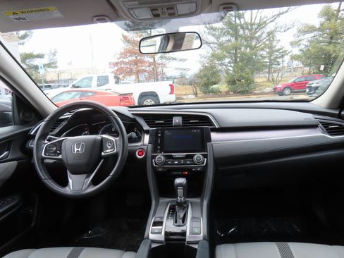 Used 2017 Honda Civic EX-T image 15