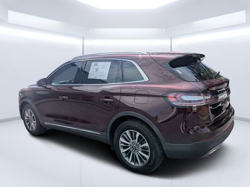 Used 2022 Lincoln Nautilus FWD w/ Premium Package image 5