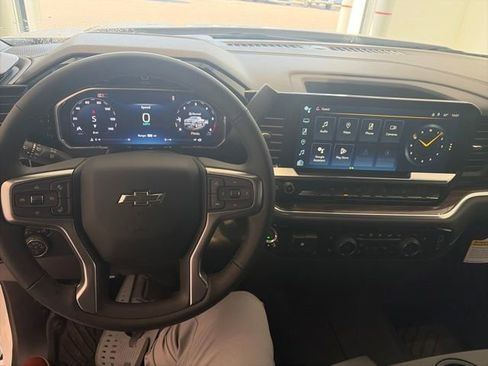 New 2026 Chevrolet Silverado 1500 RST AWD/4WD image 14
