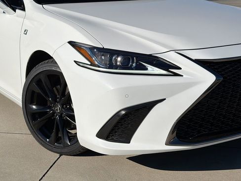 Used 2023 Lexus ES 350 F Sport image 11