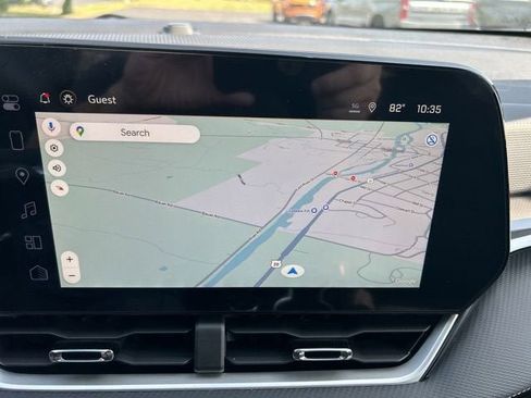 New 2026 Chevrolet Equinox LT w/ Convenience Package II image 12