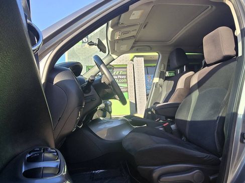 Used 2017 Nissan Juke SV w/ Technology Package FWD image 16