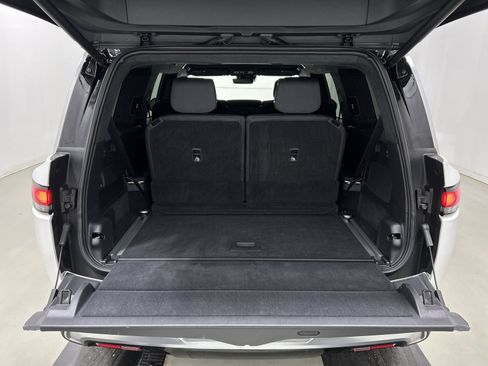 Used 2024 Rivian R1S Adventure image 15