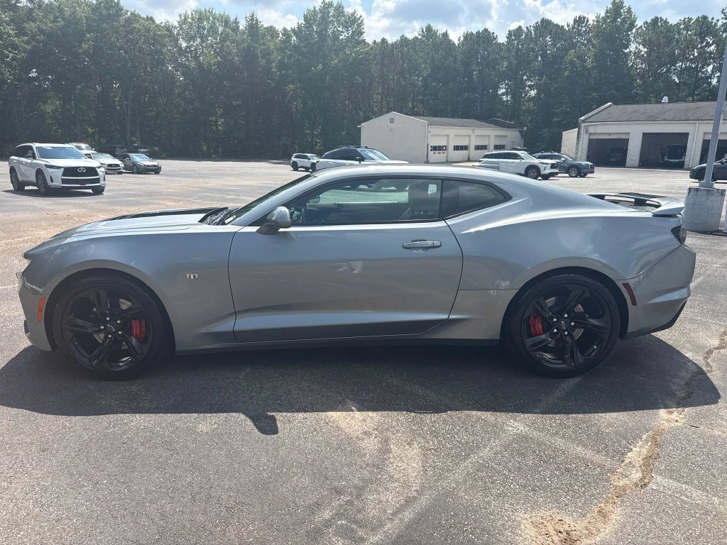 Used 2023 Chevrolet Camaro SS RWD image 9